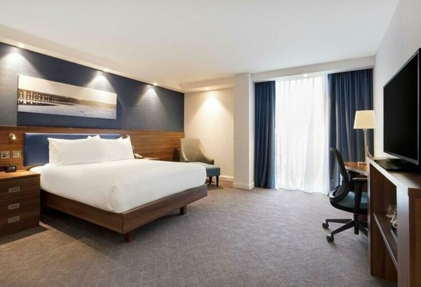 Номер Стандарт, Hampton by Hilton Dundee City Centre