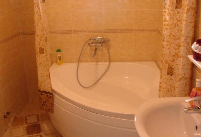 سوئیت کلاسیک, Lidia