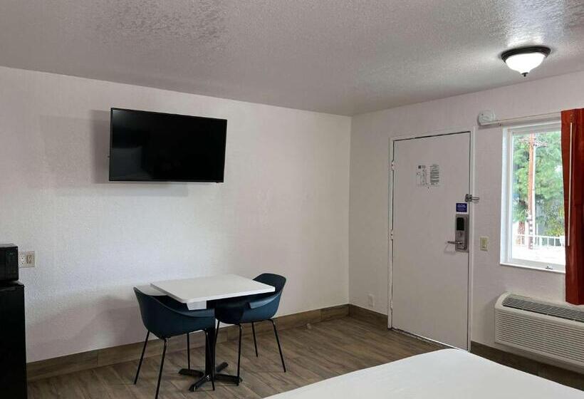 Номер Deluxe Кровать Кинг, Motel 6orange, Ca  Anaheim