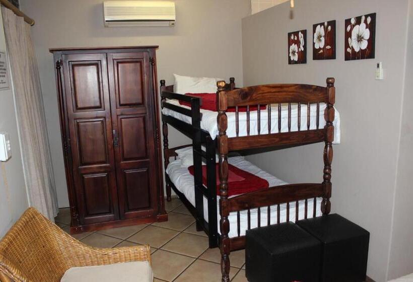 Семейный Номер, Royal Game Guest House