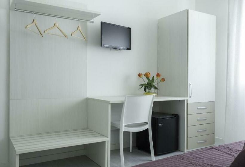 Номер Стандарт, Easy Venice Rooms 1 2