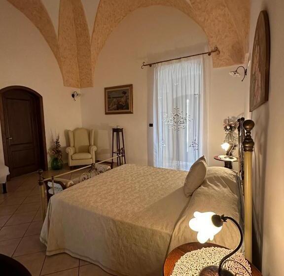 Номер Стандарт с Балконом, B&b Donna Concetta