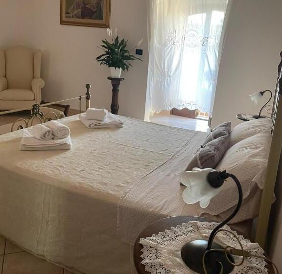 Номер Стандарт с Балконом, B&b Donna Concetta