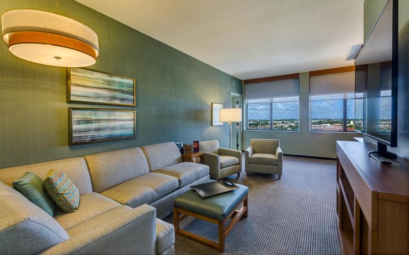 带大床的套房, Hyatt Place Boca Raton