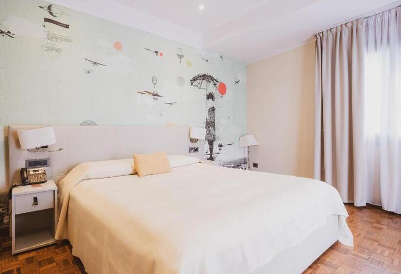 سوئیت جونیور با تراس, Tramas Hotel & Spa