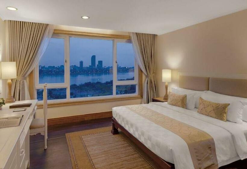 Номер Премиум, Sokha Phnom Penh