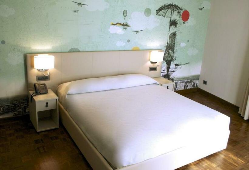 سوئیت جونیور با تراس, Tramas Hotel & Spa