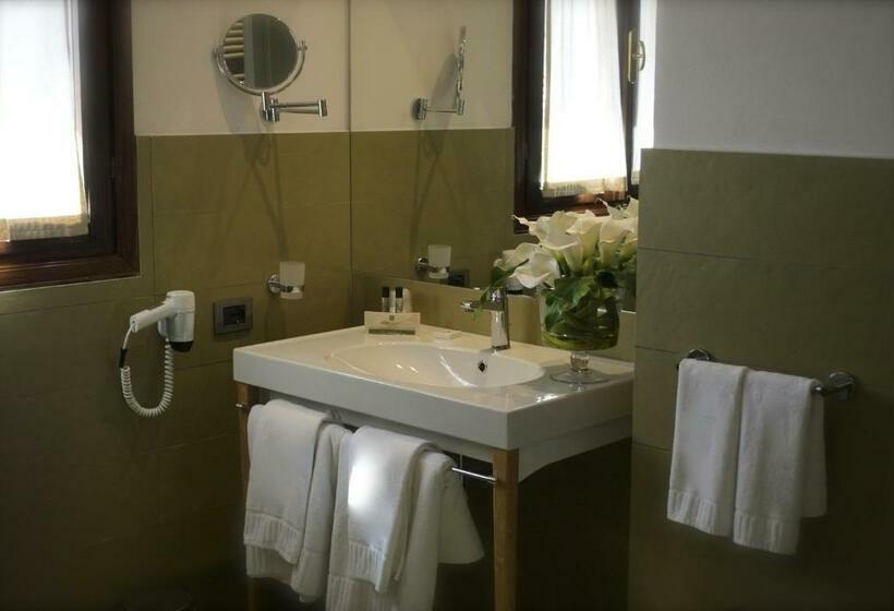 سوئیت جونیور با تراس, Tramas Hotel & Spa