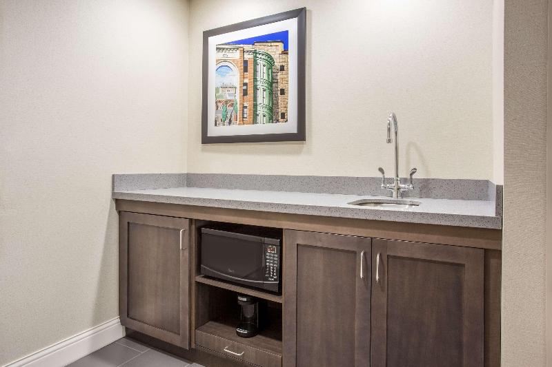 스탠다드 스튜디오 킹침대, Hampton Inn & Suites Yonkers   Westchester