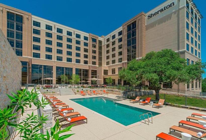 Номер Клуб, Sheraton Austin Georgetown Hotel & Conference Center