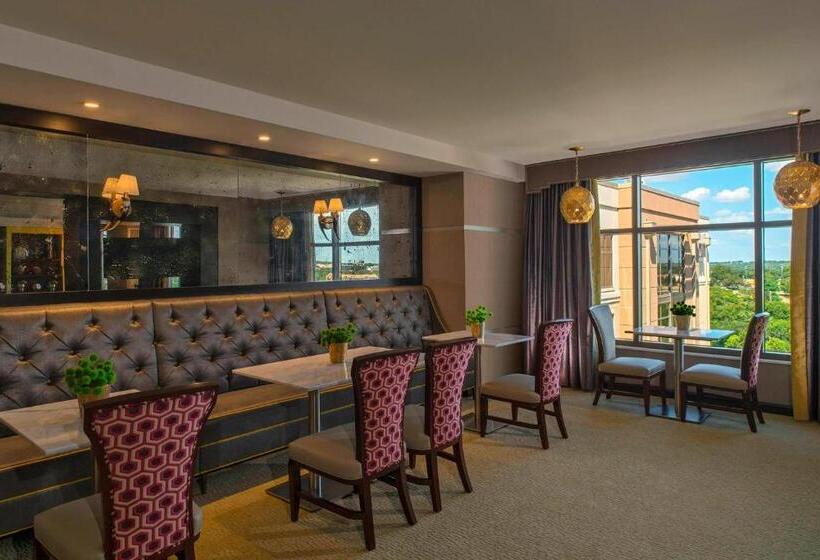 클럽 스위트, Sheraton Austin Georgetown Hotel & Conference Center