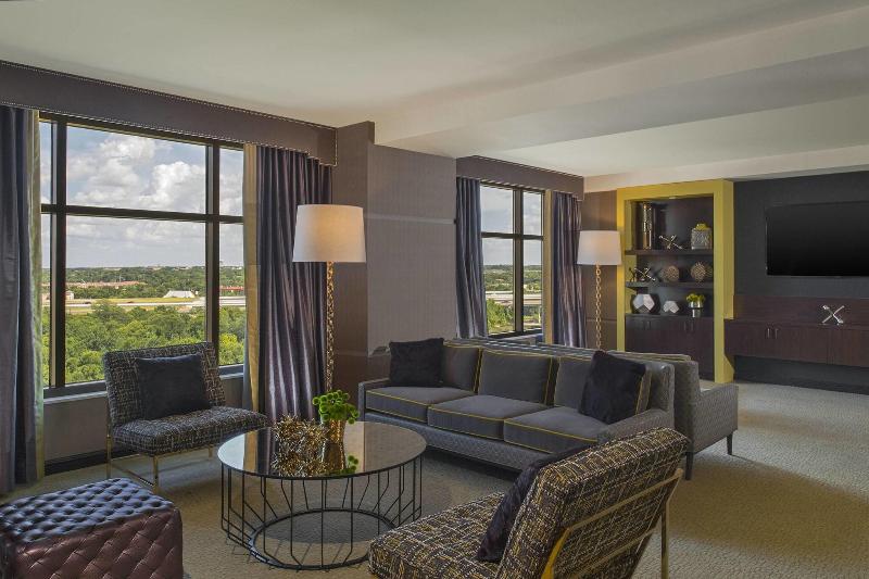 Номер Клуб, Sheraton Austin Georgetown Hotel & Conference Center