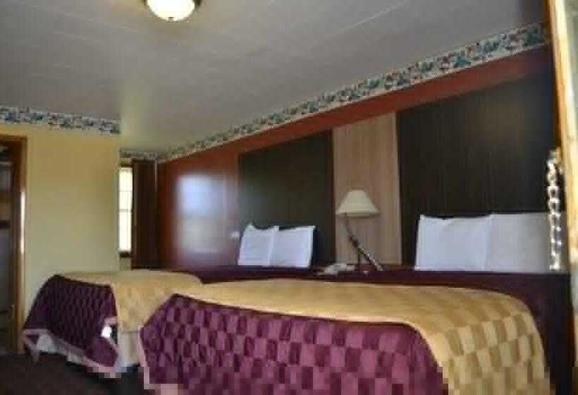带2个双人床的标准工作室, Budget Inn Tonawanda