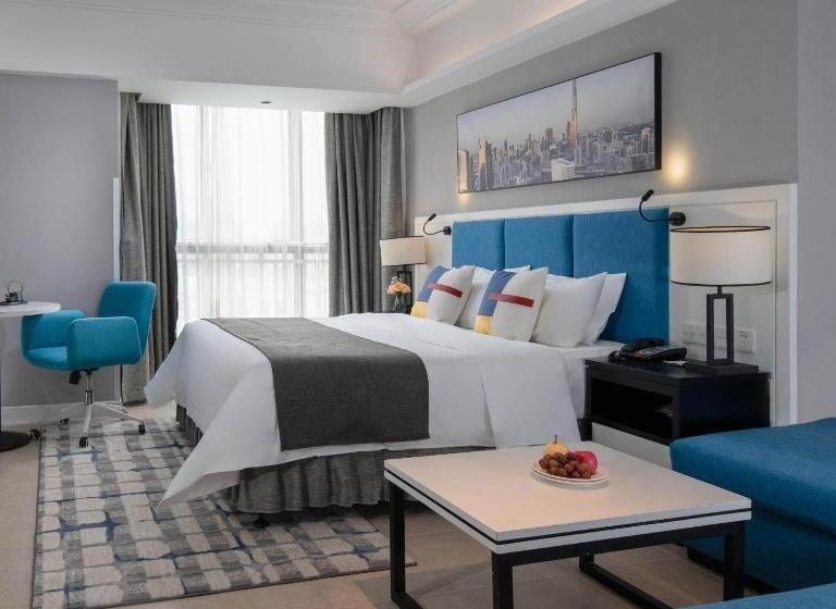 اتاق لوکس, Park Inn By Radisson Beihai Silver Beach Wanda Plaza