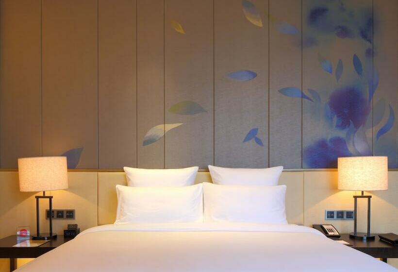 اتاق لوکس با چشم‌انداز دریاچه, Pullman Nanchang Sunac