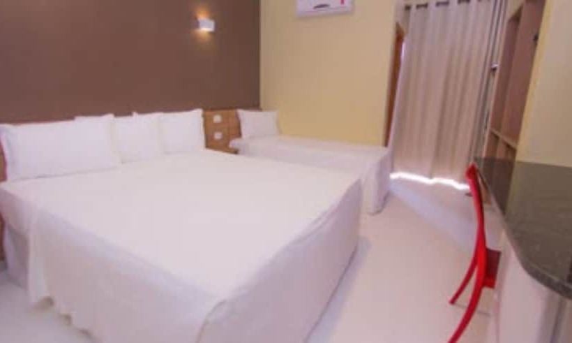 Quarto Triplo Deluxe, Safira Praia