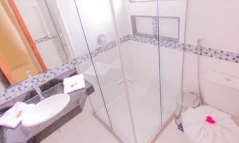Quarto Quádruplo Deluxe, Safira Praia