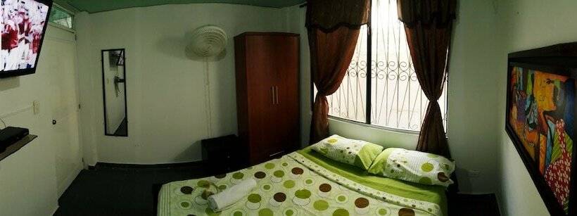 家庭间, Sheylla's Place