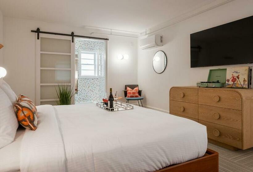 带大床的标准间, Little Mod Hotel At The University
