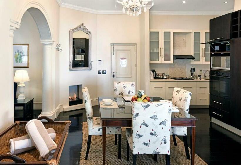 Люкс, Auberge Daniella