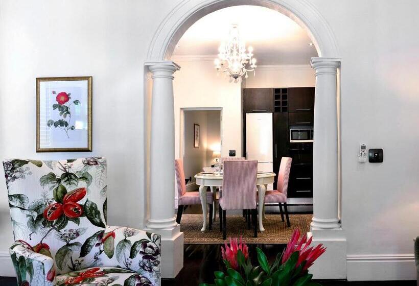Люкс, Auberge Daniella