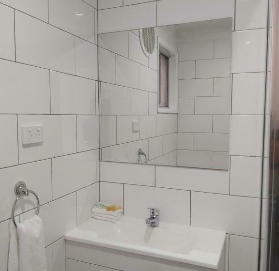 Номер Superior Кровать Кинг, Eden Motel