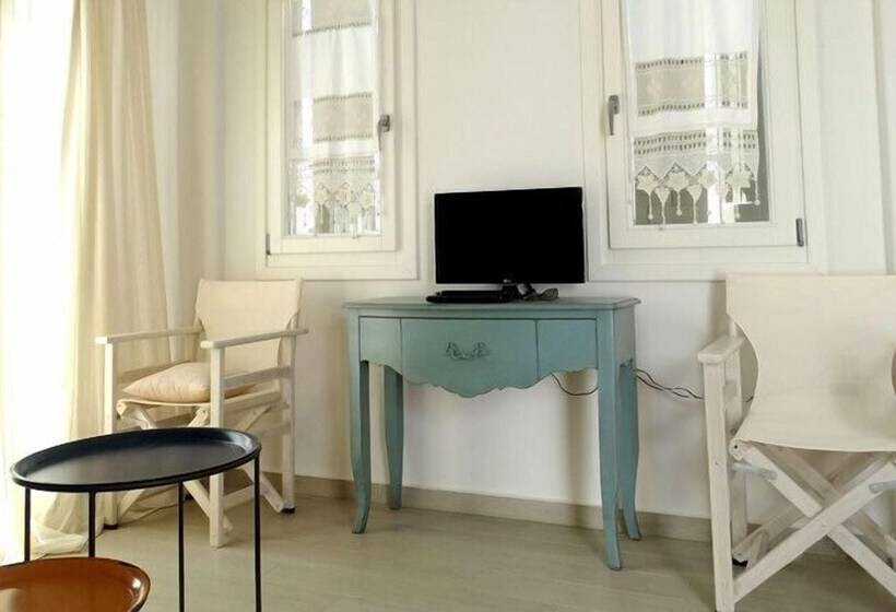 Стандартный Номер Нижний Этаж, Naxos Anassa Suites