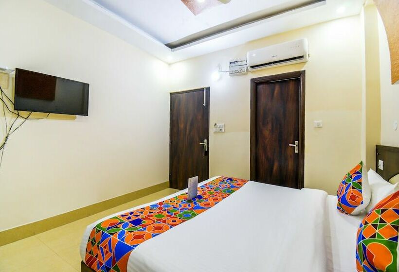 Номер Deluxe, Fabhotel Js Regency