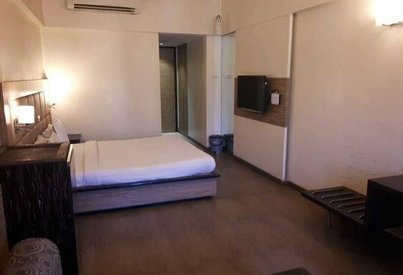 豪华房间, Kumar Resort By Turtle, Lonavala