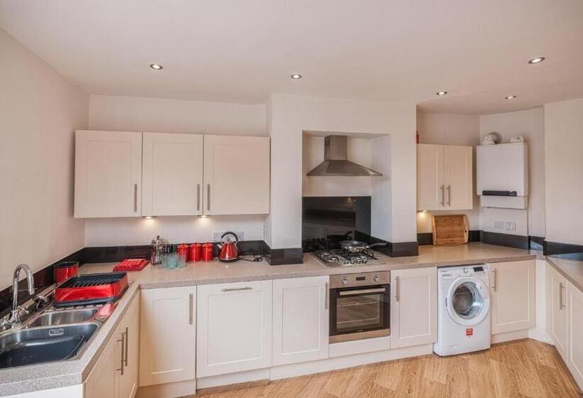침실 1개 아파트, Town Centre Apartment Perfect Location With On Street Parking