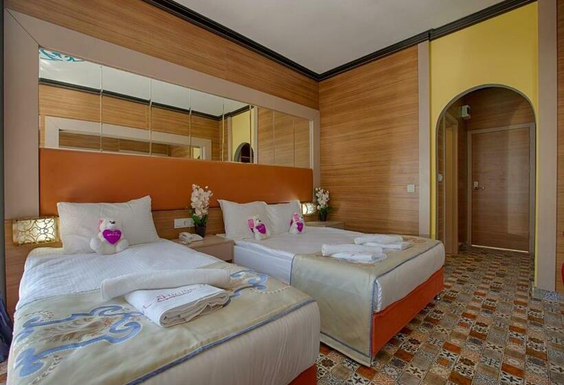 Трехместный Номер Классика, Club Hotel Anjeliq