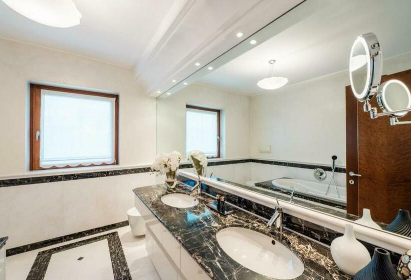 اتاق لوکس, Airport Bea Rooms