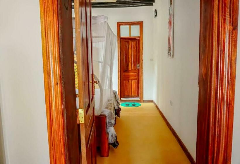 خانه 3 خوابه, Tumbo Swahili Villa