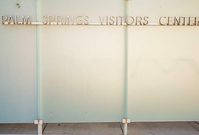 آپارتمان 1 خوابه همکف, Palm Springs Blue Desert Condo!
