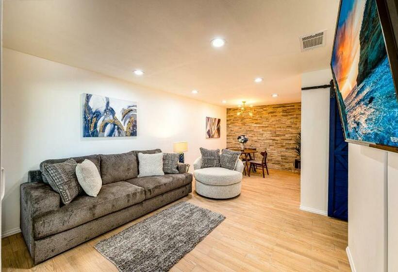 آپارتمان 1 خوابه همکف, Palm Springs Blue Desert Condo!