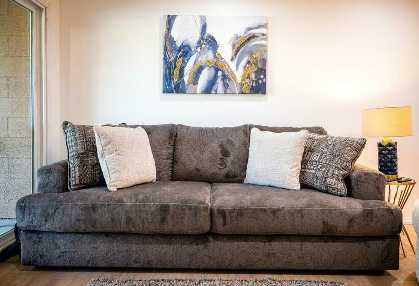 آپارتمان 1 خوابه همکف, Palm Springs Blue Desert Condo!