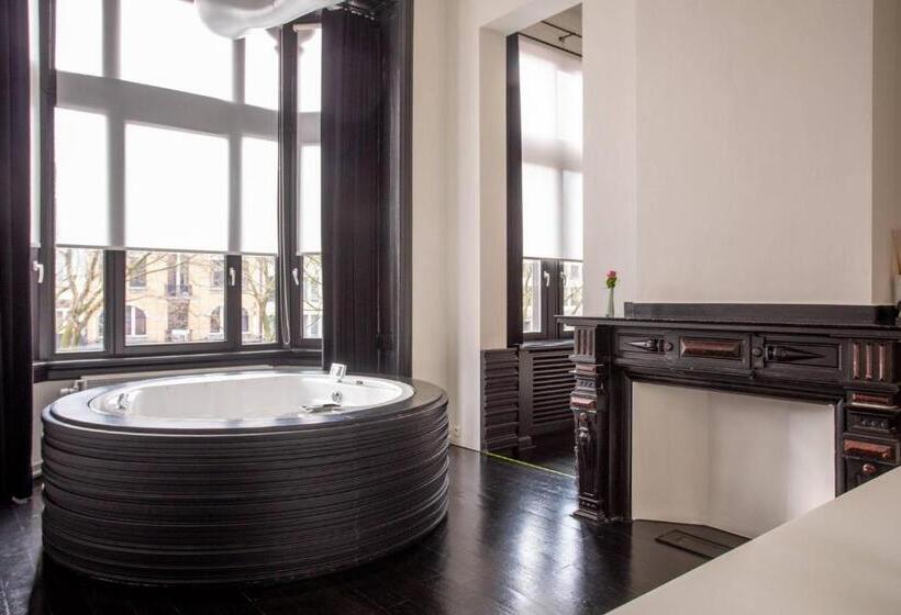 سوئیت با تخت بزرگ, B&b Suites Feek