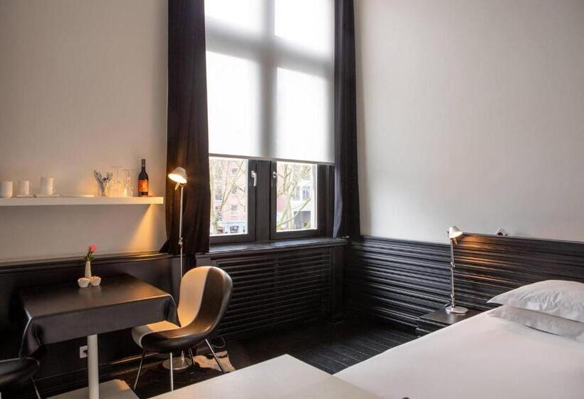 سوئیت با تخت بزرگ, B&b Suites Feek