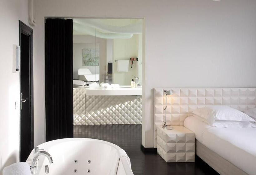سوییت خانوادگی, B&b Suites Feek