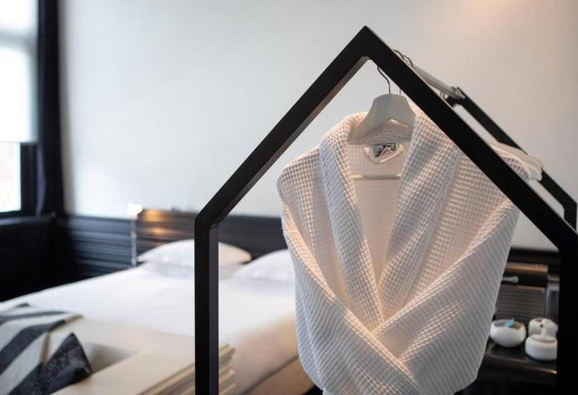 سوئیت با تخت بزرگ, B&b Suites Feek