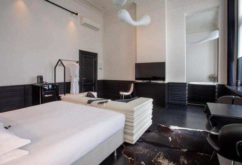 سوئیت با تخت بزرگ, B&b Suites Feek