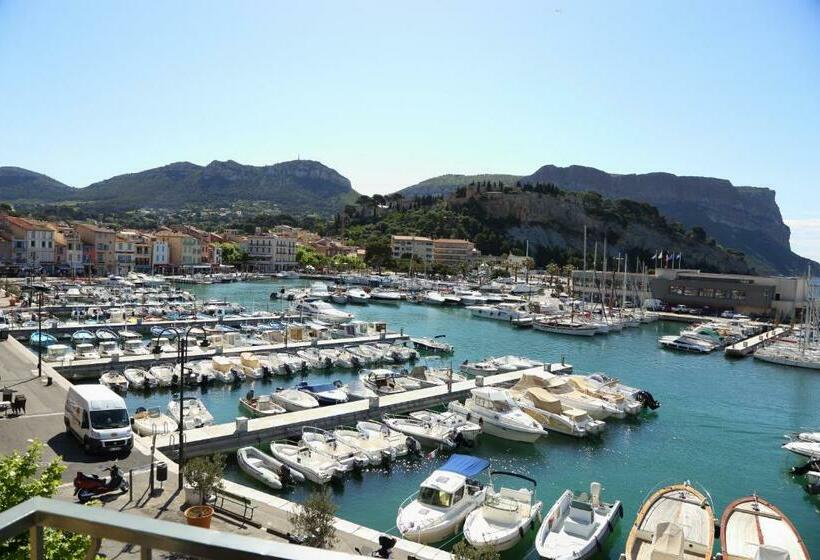Номер Стандарт Вид на Море, Le Golfe