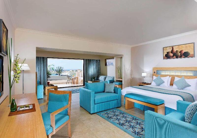 Classic Room Queen Bed, Movenpick Waterpark Resort & Spa Soma Bay