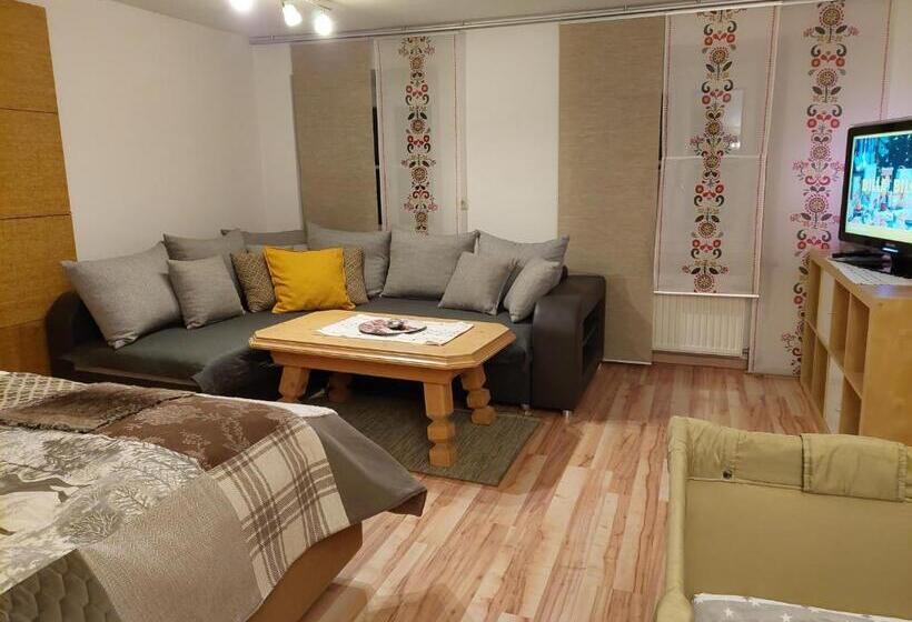 Апартаменты 2 Спальни, Platzhirsch Zur Alten Wagnerei Gästehaus