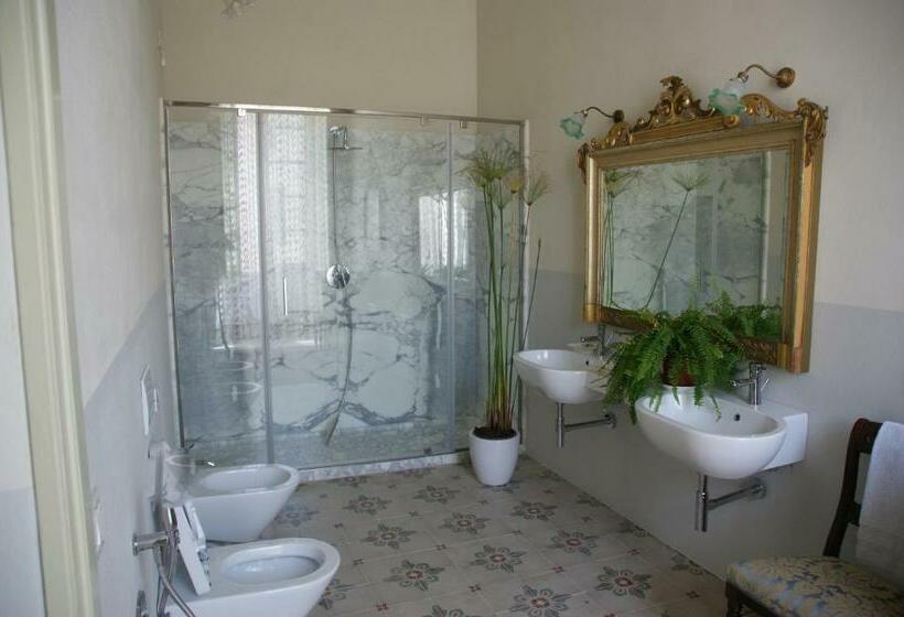 חדר דלוקס, Residenza D Epoca Regina D Arborea