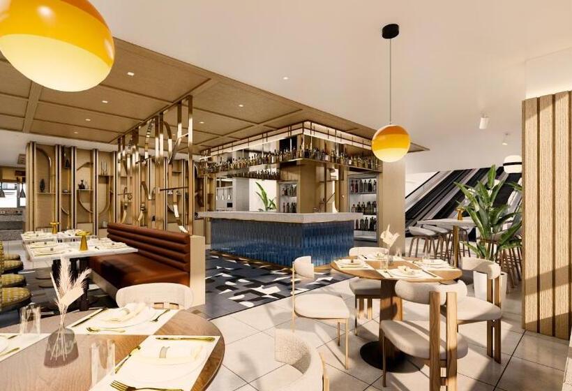 도시전망 디럭스룸 킹침대, Voco Seoul Myeongdong, An Ihg