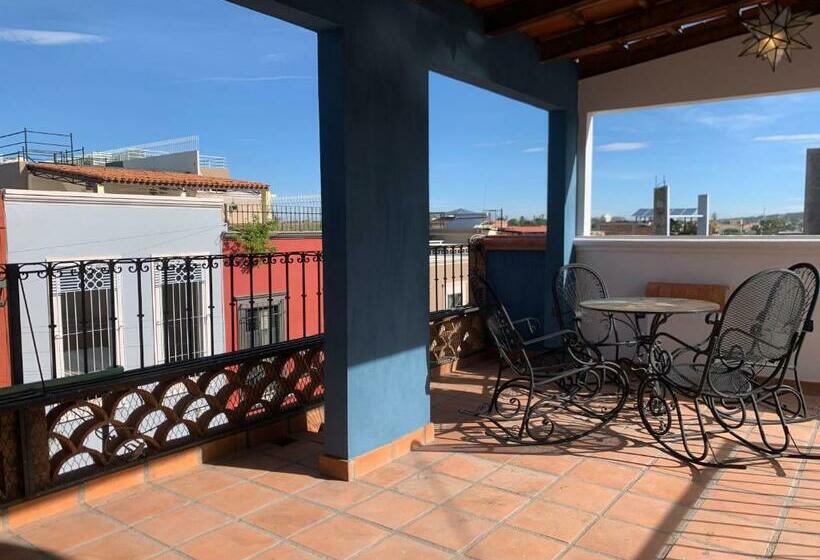 اتاق استاندارد سه نفره, & Hostal Santuario