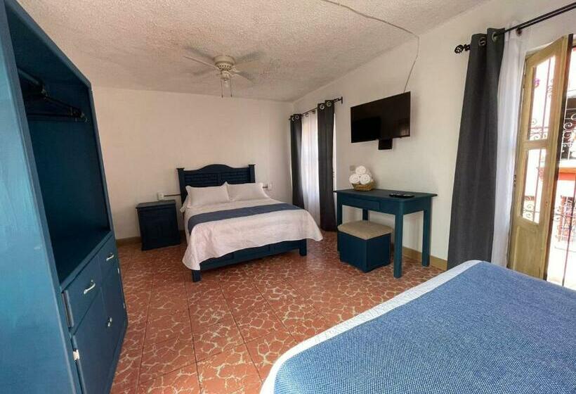اتاق استاندارد چهار تخته, & Hostal Santuario