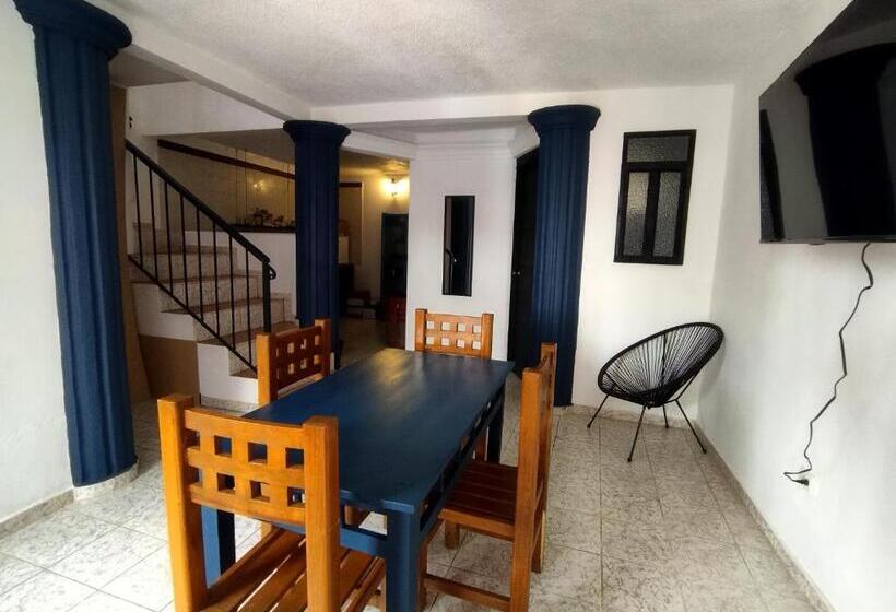 اتاق استاندارد با تختخواب دوطبقه و حمام مشترک, & Hostal Santuario