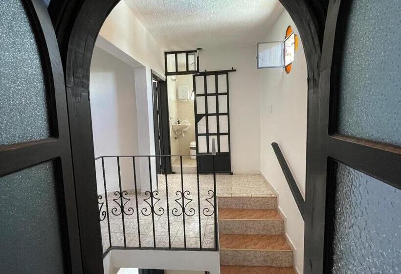 اتاق استاندارد با سرویس بهداشتی مشترک, & Hostal Santuario